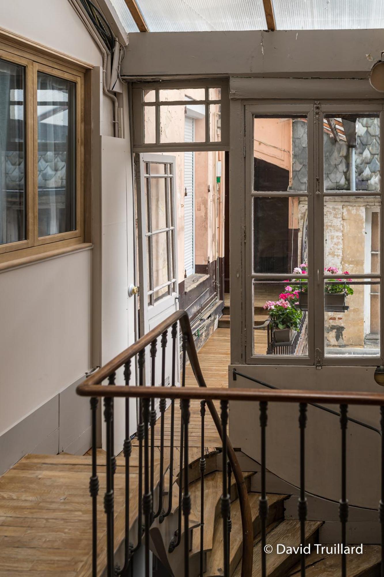 Suites Mana- Studio Art Ducal Avec Terrasse Sur L'Arriere De La Place Ducale Parking Inclus Charleville-Mézières Екстериор снимка